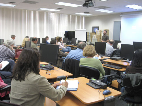 An enthusiastic full class for Tim Valdepena's "Protect Yourself Online"